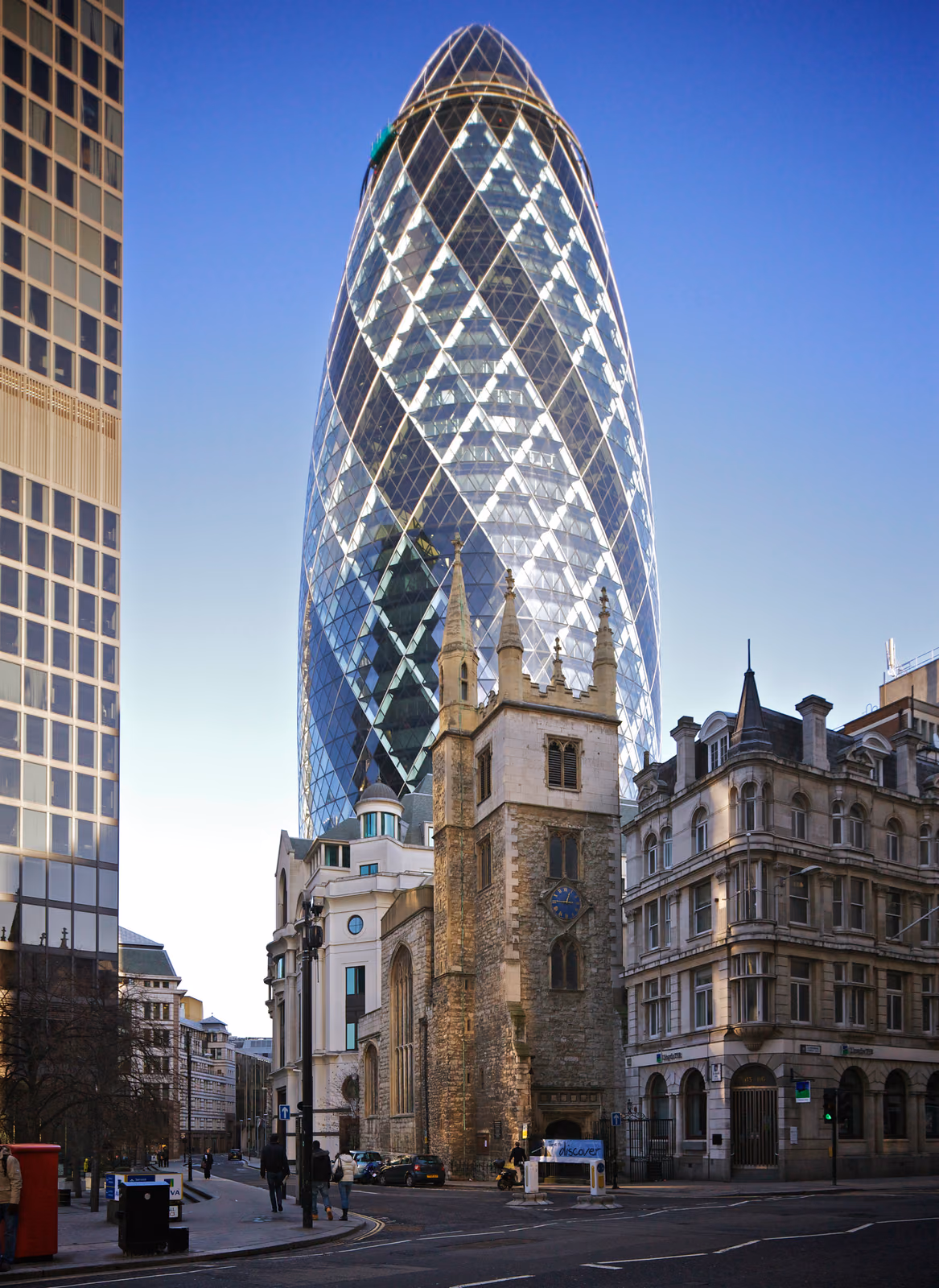 30 St Mary Axe (the Gherkin)