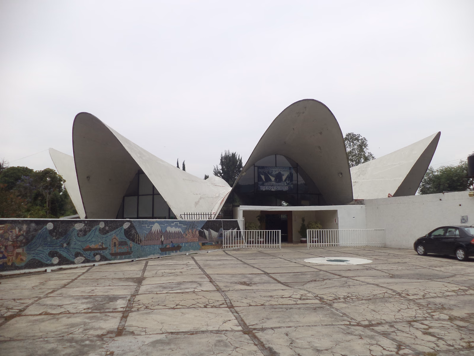Los Manantiales Restaurant