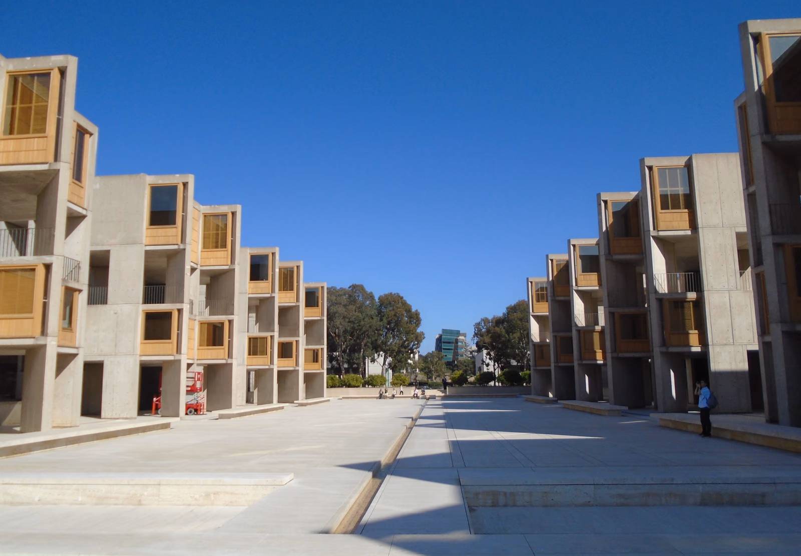 Salk Institute for Biological Studies — Another angle 1