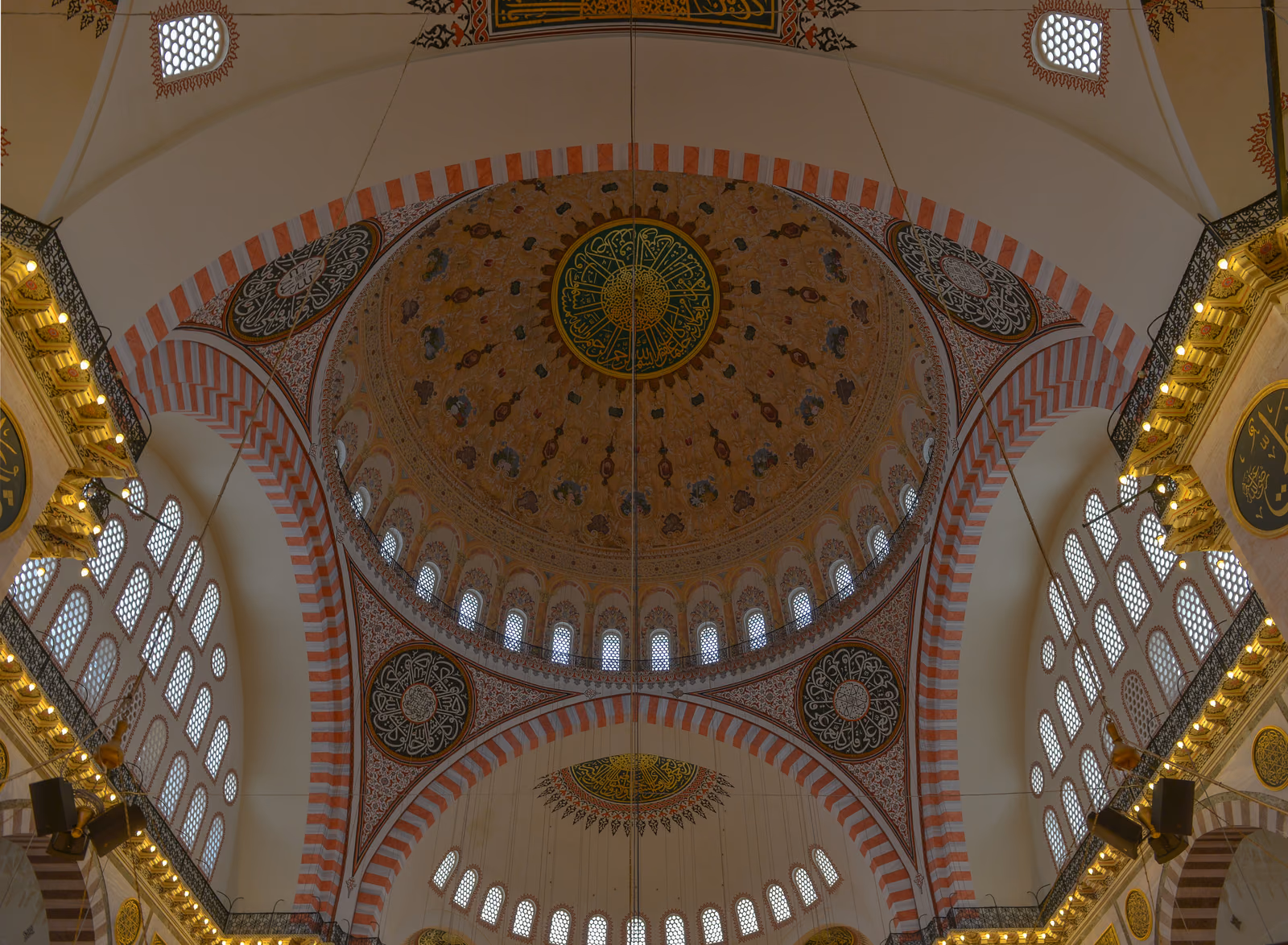 Süleymaniye Mosque — Another angle 1