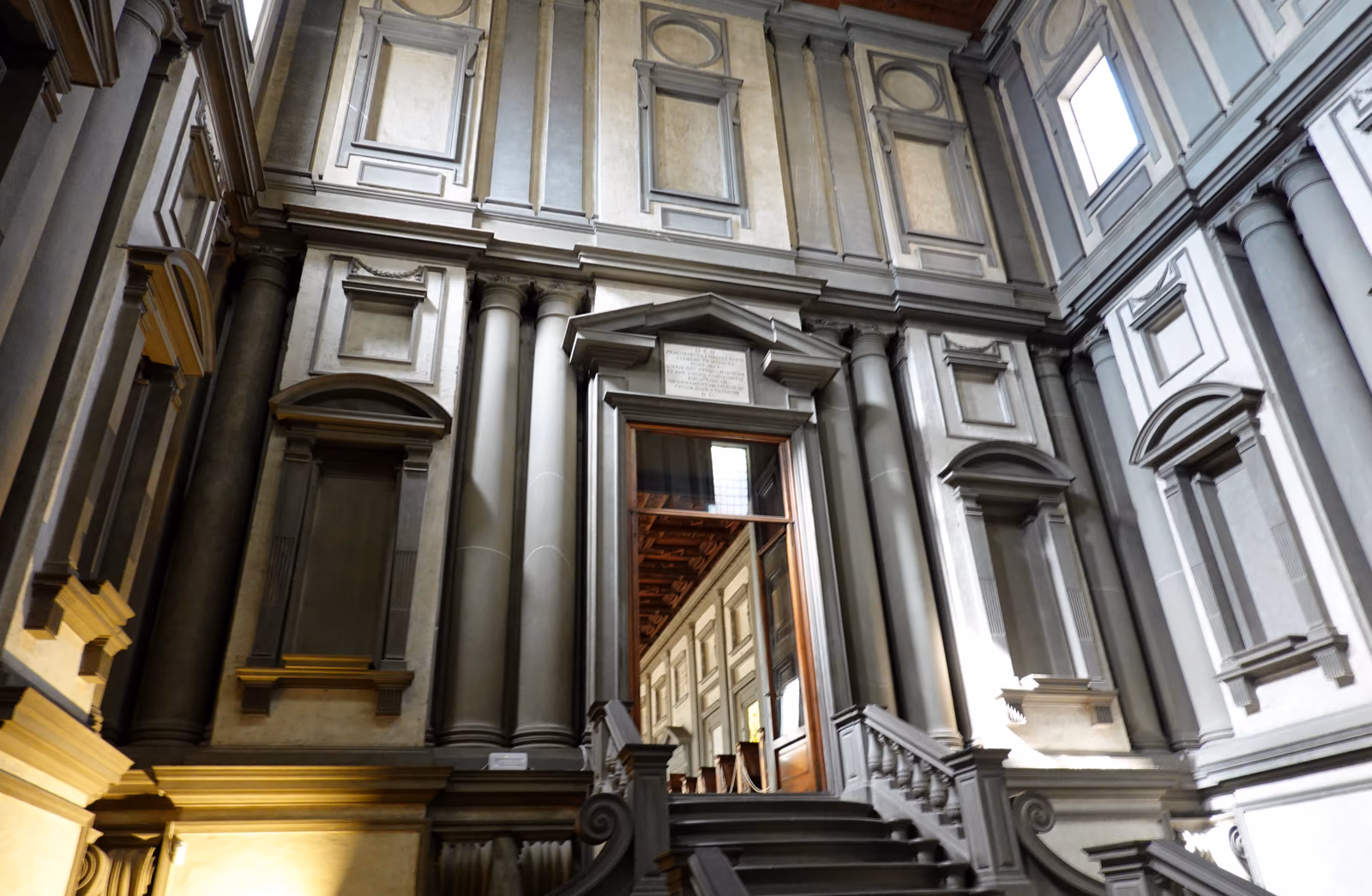 Laurentian Library — Another angle 1