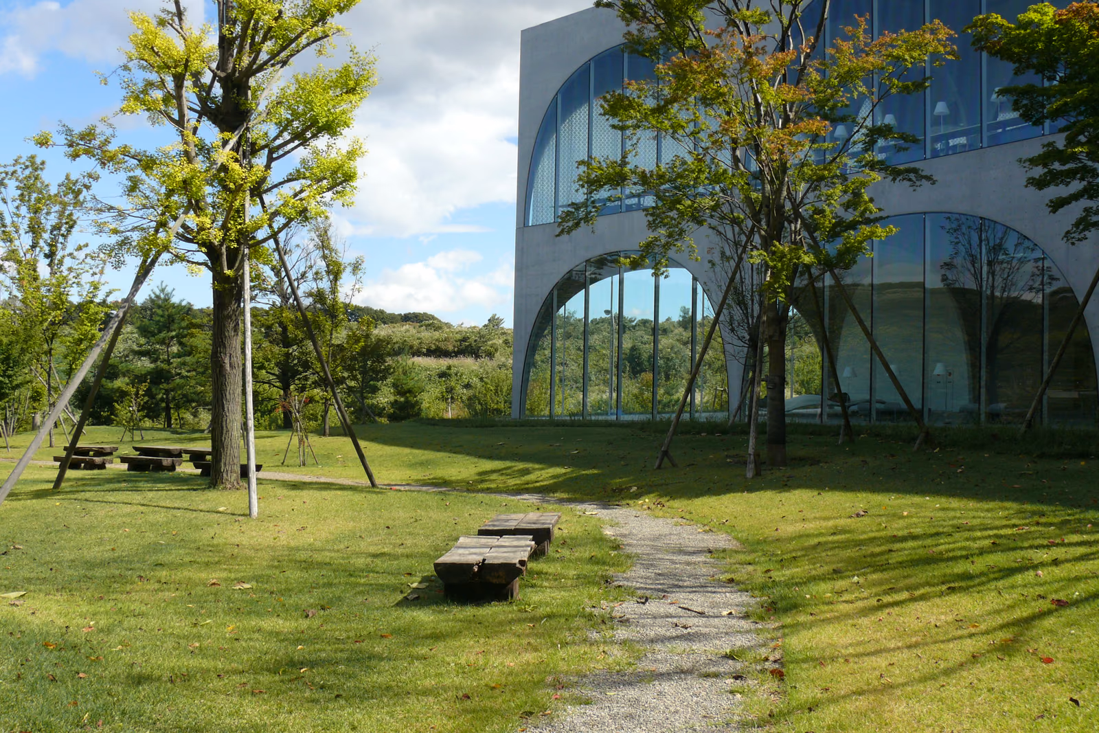 Tama Art University Library — Another angle 1